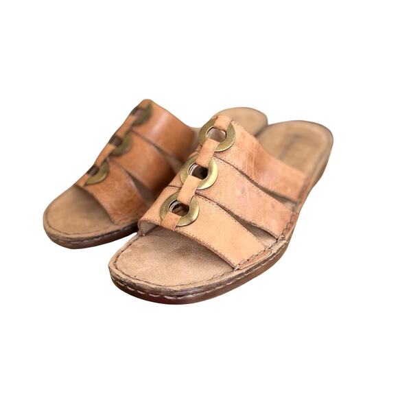 Y2K VTG. TAN LEATHER EMBELLISHED NATURALIZER SANDALS FLATS SZ. 8.5 LIKE NEW - Picture 3 of 8